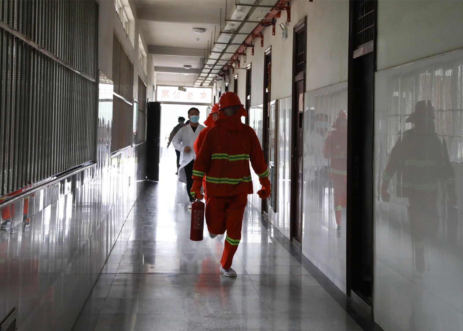 摄影记者高鹏林7.jpg 摄影记者高鹏林7.jpg