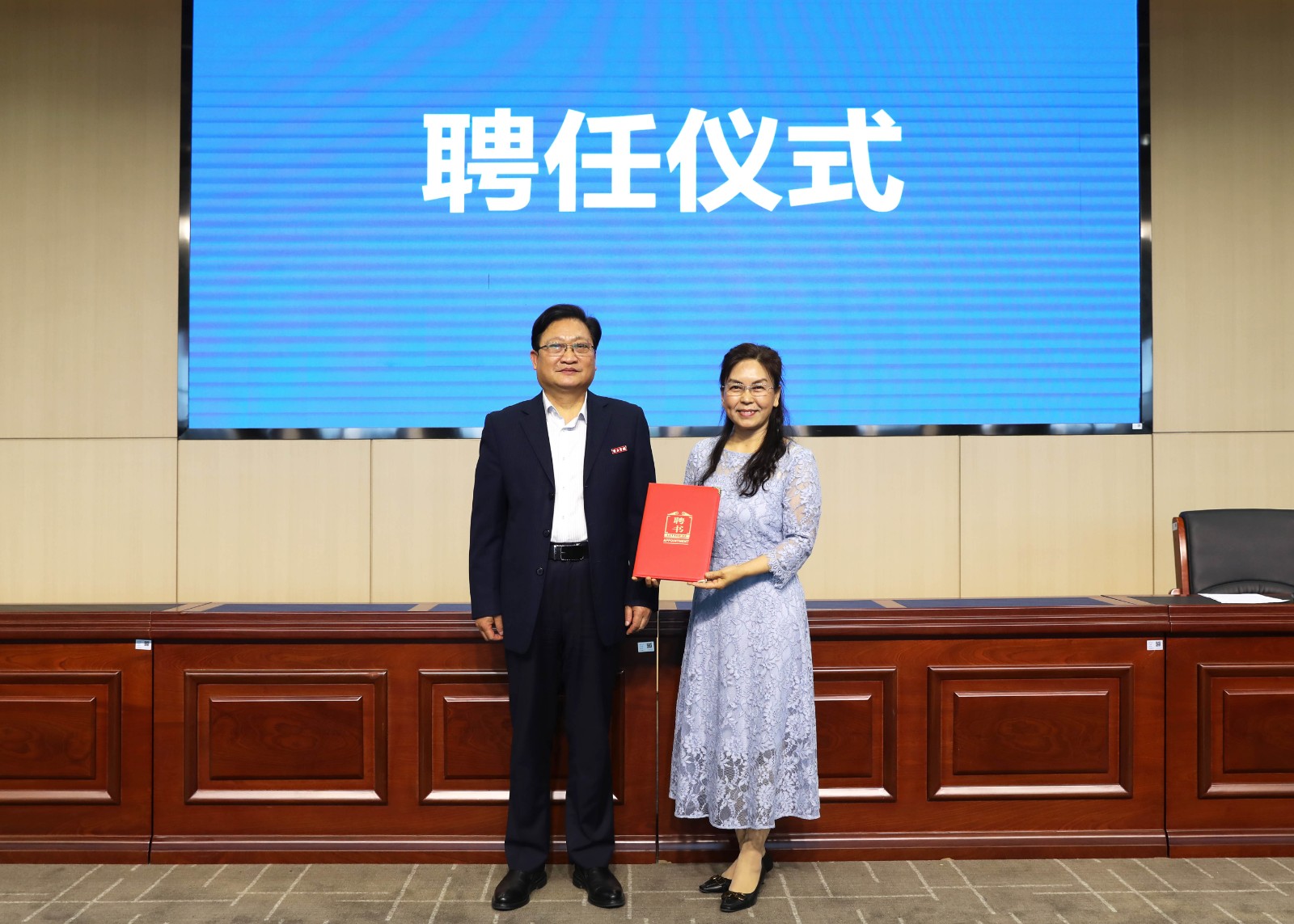 摄影记者王绍龙修4.jpg 摄影记者王绍龙修4.jpg