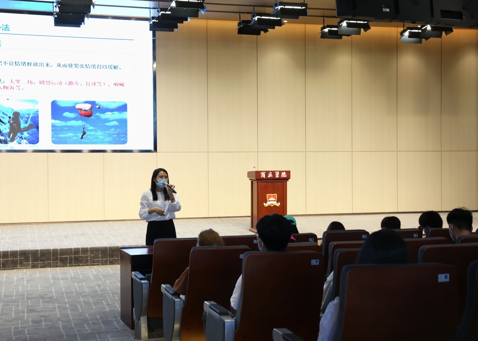 摄影记者王绍龙3.jpg 摄影记者王绍龙3.jpg